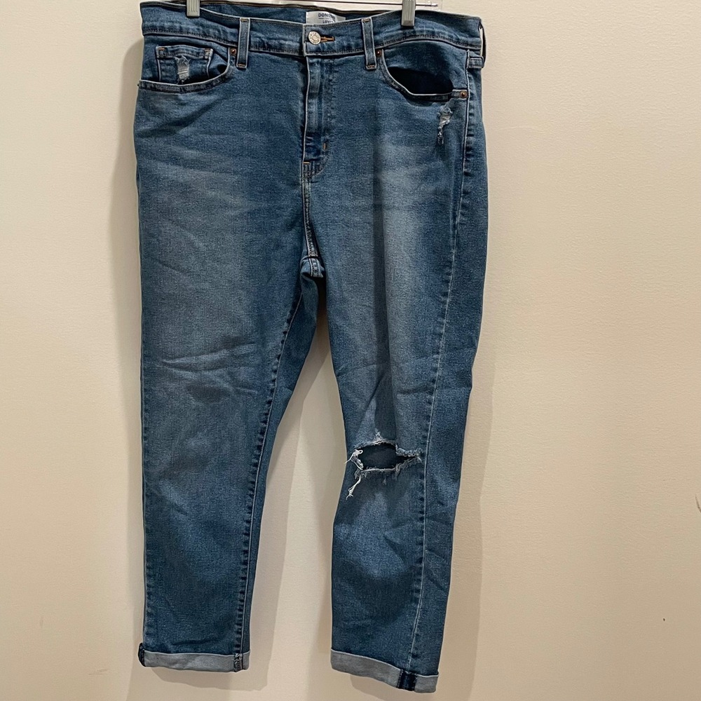 Denizen from Levi's Womens Boyfriend Distressed Relaxed Jeans Blue 14 W32 36723